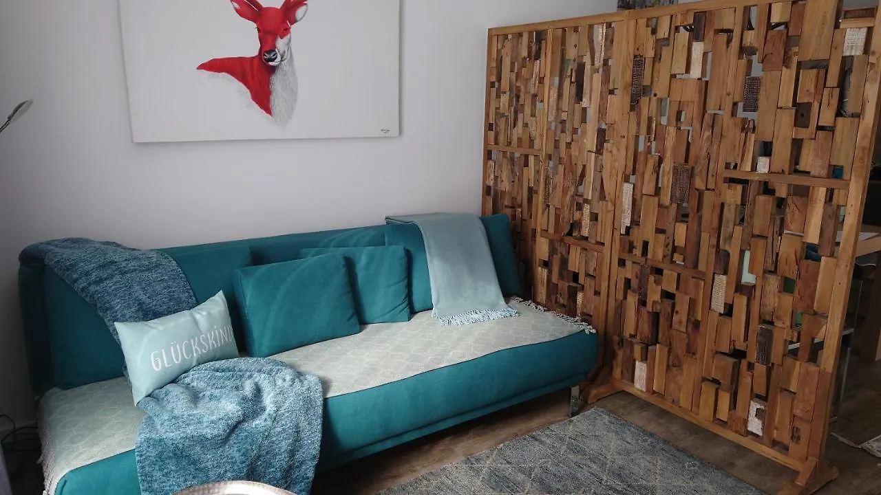 Maurers Schlierseetraum: Stylish Ground Floor Apartment with Enclosed Terrace  Schliersee